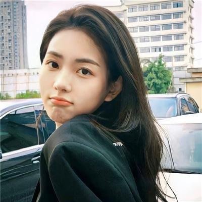 女孩不微笑 封面